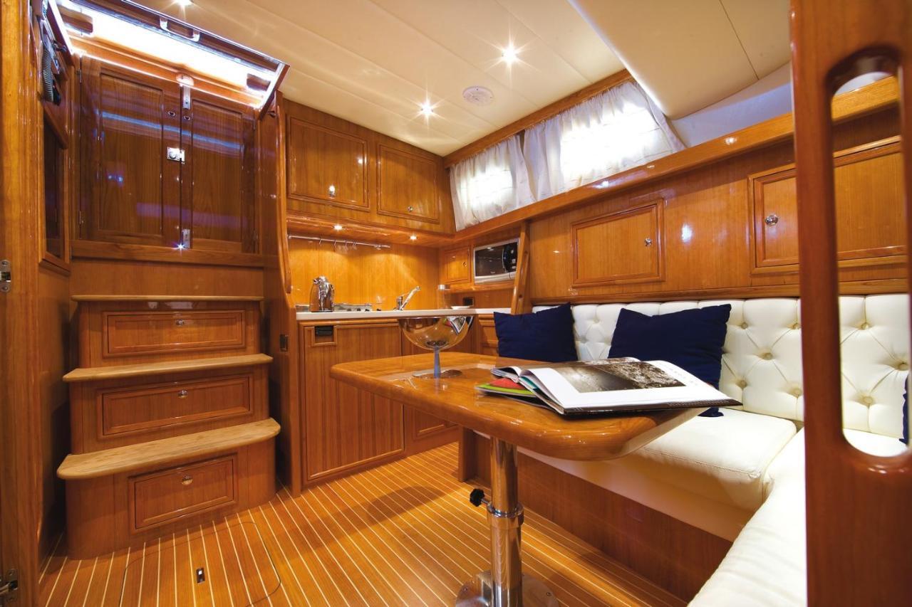 Night On Board Hotel La Maddalena  Bagian luar foto